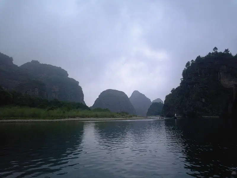 Longhu Mountain (龙虎山)