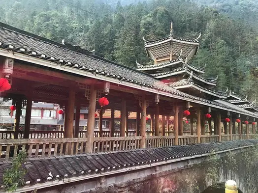 Longsheng Hot Springs (龙胜温泉)