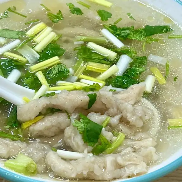 Starch-Coated Simmered Chicken (粉鸡) — dish photograph