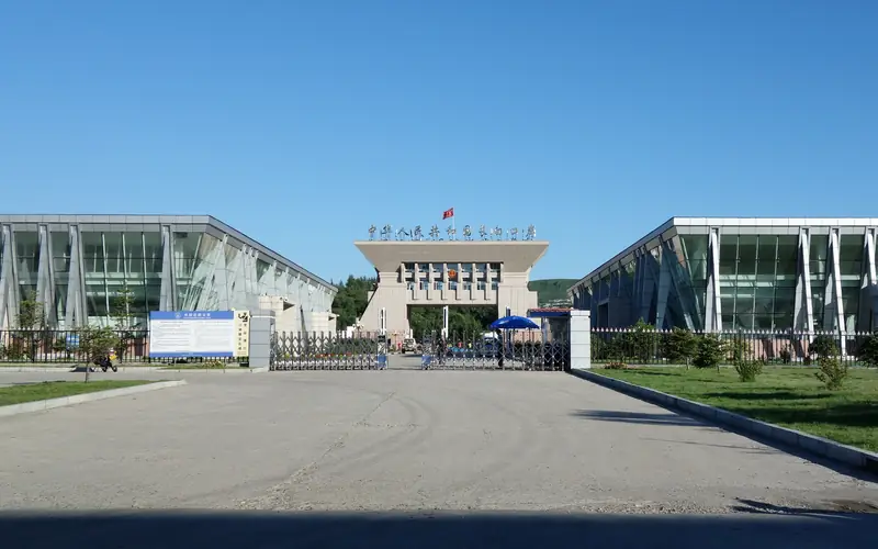 Changbai Port Riverfront (长白口岸江畔)
