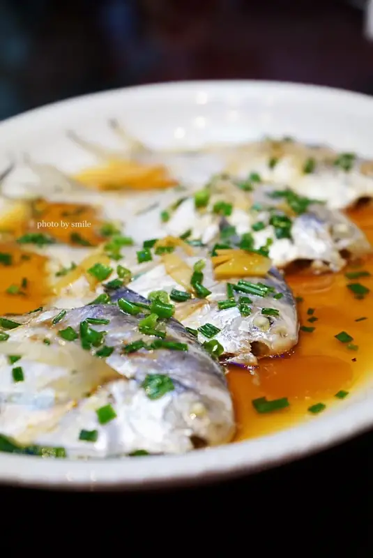 Lusi Seafood (吕四海鲜) — dish photograph