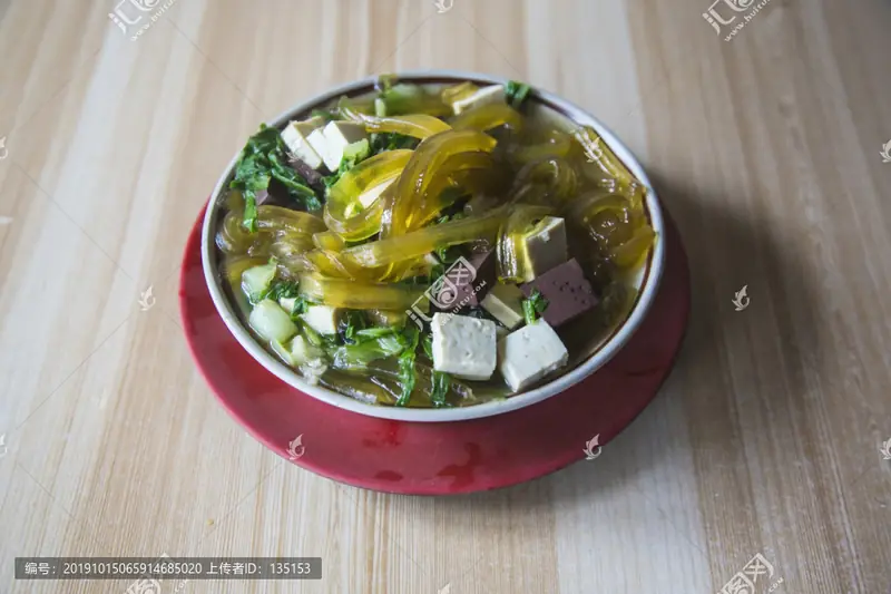 Anyang Flat Starch Noodle Soup (安阳扁粉菜) — dish photograph