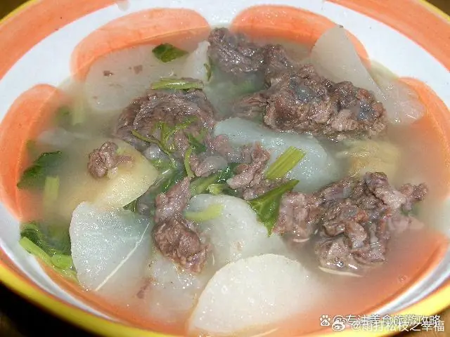 Yak Meat Stewed with Radish (萝卜炖牦牛肉) — dish photograph