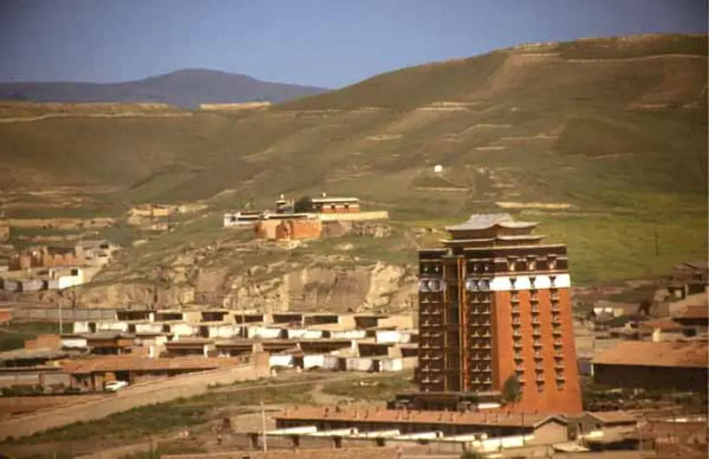 Milarepa Pavilion (米拉日巴佛阁)