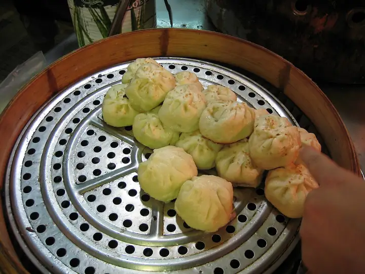 Pan-Fried Buns (水煎包) — dish photograph