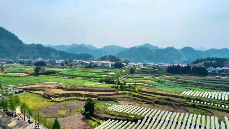 Chenxi County (辰溪县) — representative view · 辰溪县田园村落