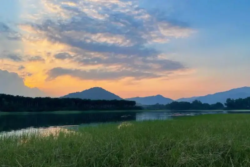 Muse Lake (木色湖)