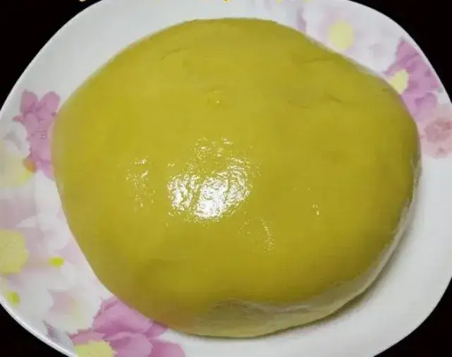 Steamed Yellow Millet Cake (黄糕) — dish photograph