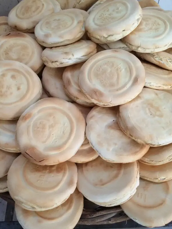 Gangzitou Hard Flatbread (杠子头火烧) — dish photograph