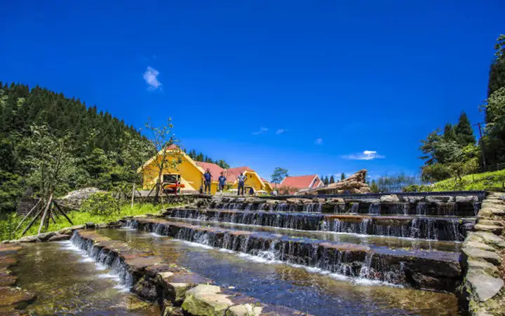 Longcanggou Forest Park (龙苍沟)