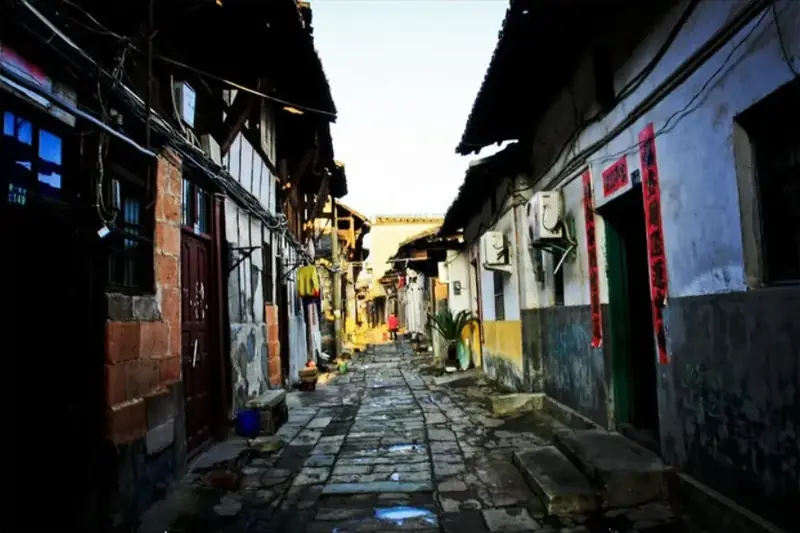 Hekou Ancient Town (河口古镇)