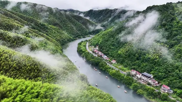 Chujiatan River Bend (储家滩)
