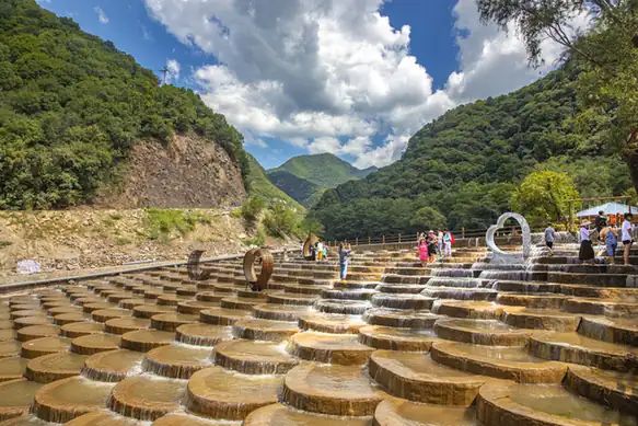 Jiangxian (绛县) — representative view · 垣曲黄河河谷石阶