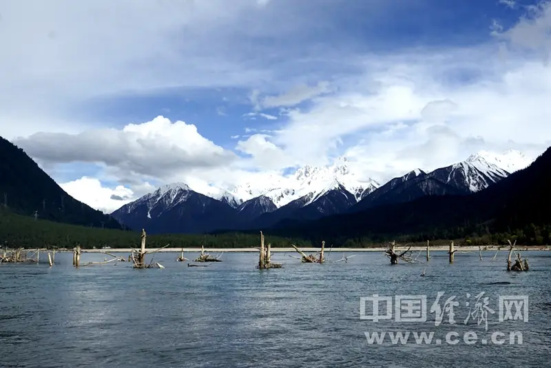 Guxiang Lake (古乡湖)