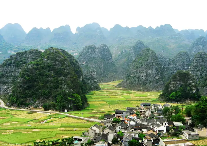 Yugan County (余干县) — representative view · 余干县乡村山地代表景观