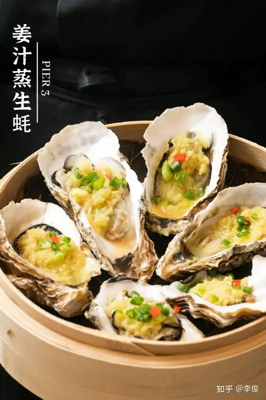Blanched Fresh Seafood (海鲜白灼) — dish photograph