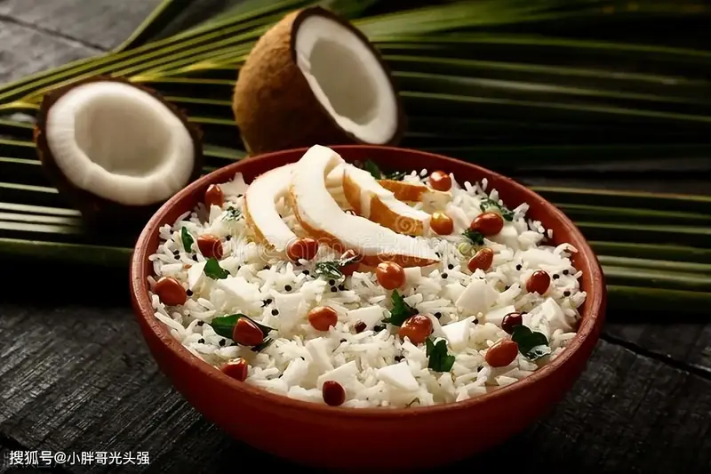 Steamed Coconut Pot (椰子蛊) — dish photograph