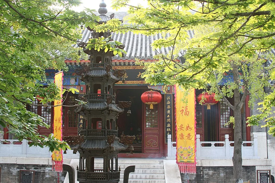 Avalokitesvara Hall at Yunju Temple, Beijing. Photo: 2012-10-02.