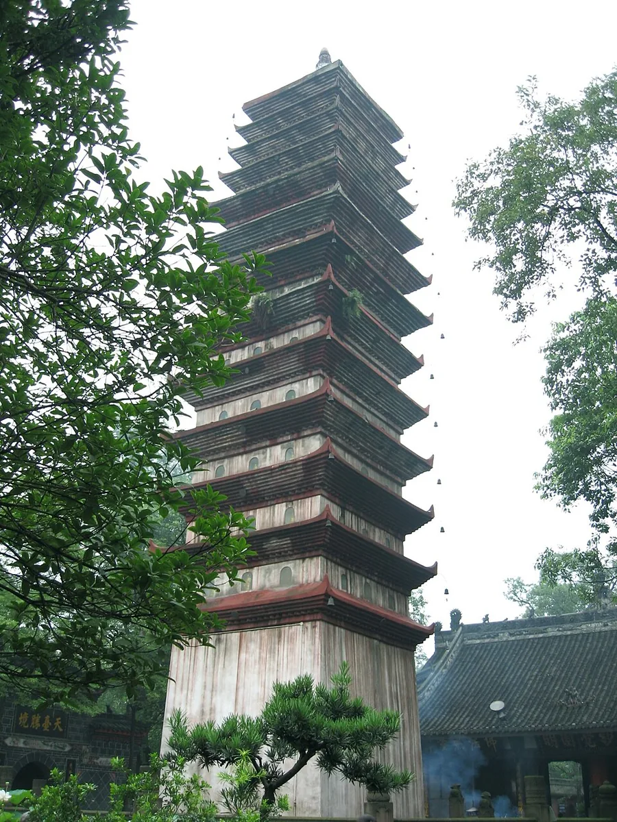 Baoguang Temple · 宝光寺. Photo: 2006-08-19.