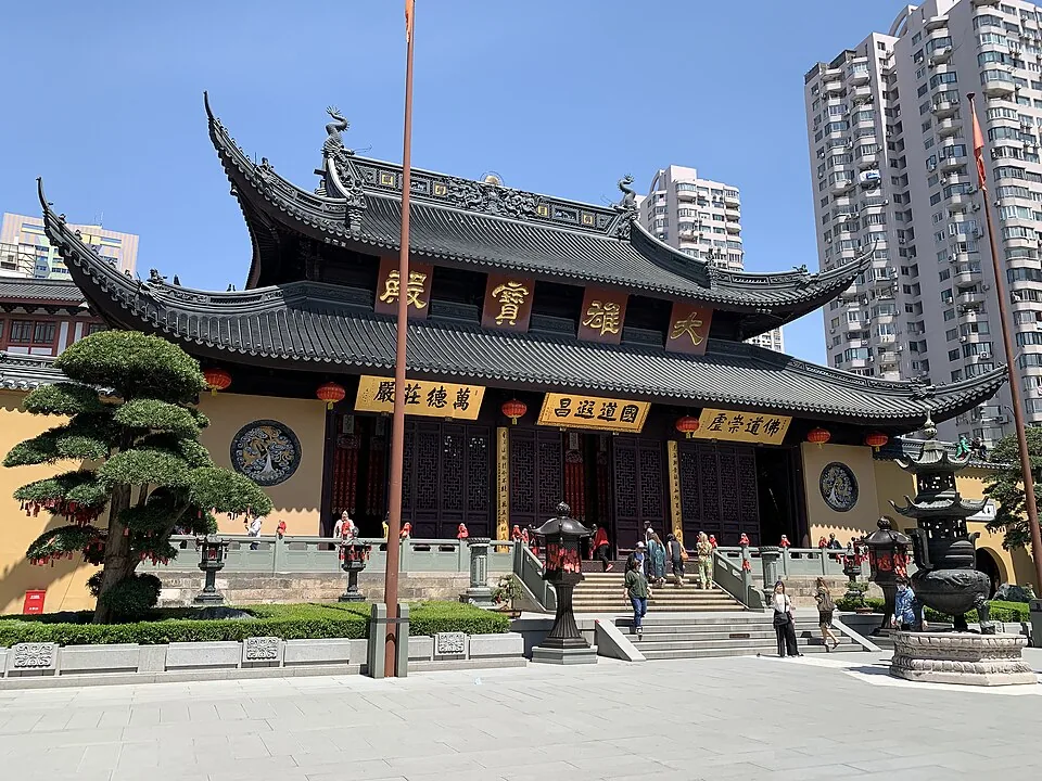 Mahavira Hall at Jade Buddha Temple, Shanghai. Photo: 2024-04-24 10:47:45.