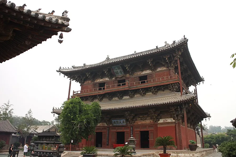 Guanyin Pavilion at Dule Temple, Tianjin.