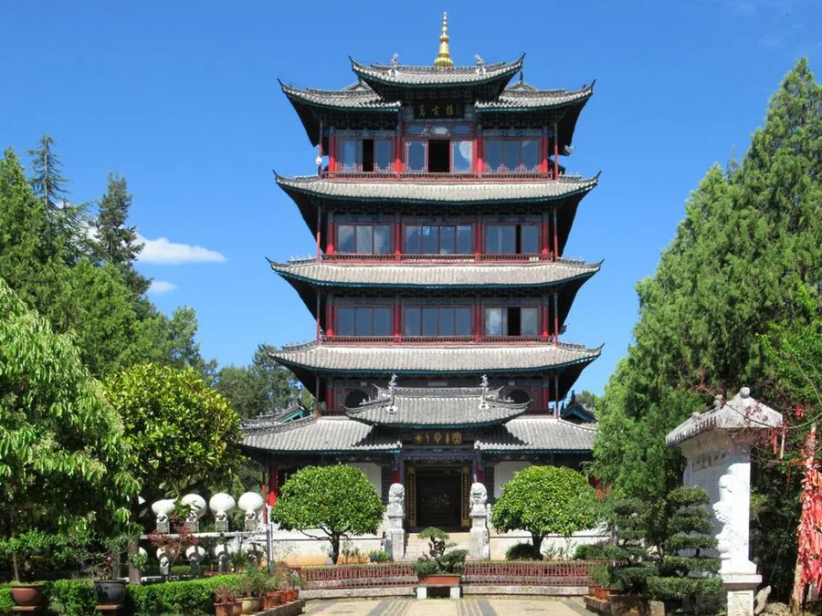 Wangu Pavilion on Lion Hill in Lijiang, April 2019.