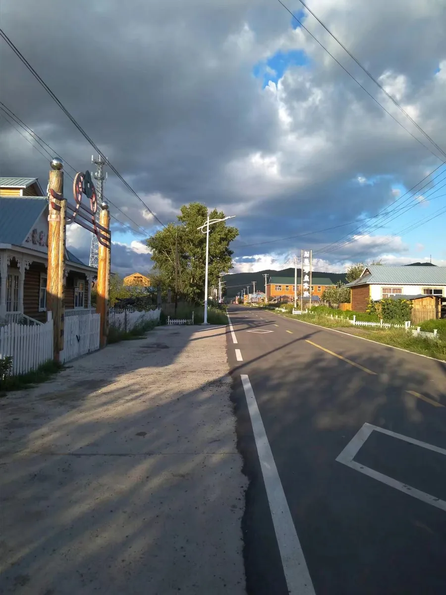 A street in Shiwei township, Inner Mongolia. Photographed on 27 August 2017.