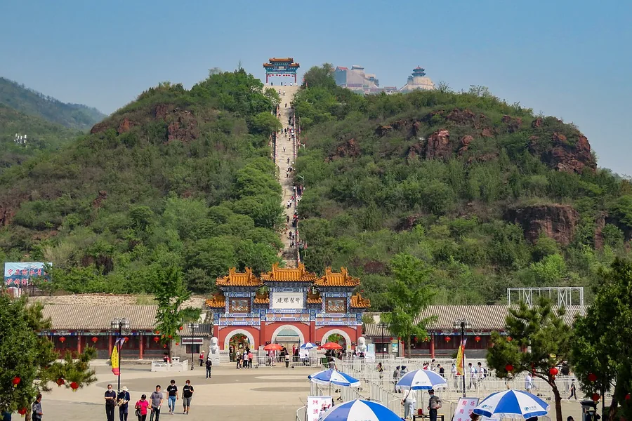 The long stairway and hilltop temples of Yaji Mountain seen from the entrance.
