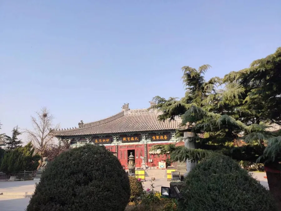 The main hall of Guangji Temple in Baodi District, Tianjin. Photo: 2020-11-10.