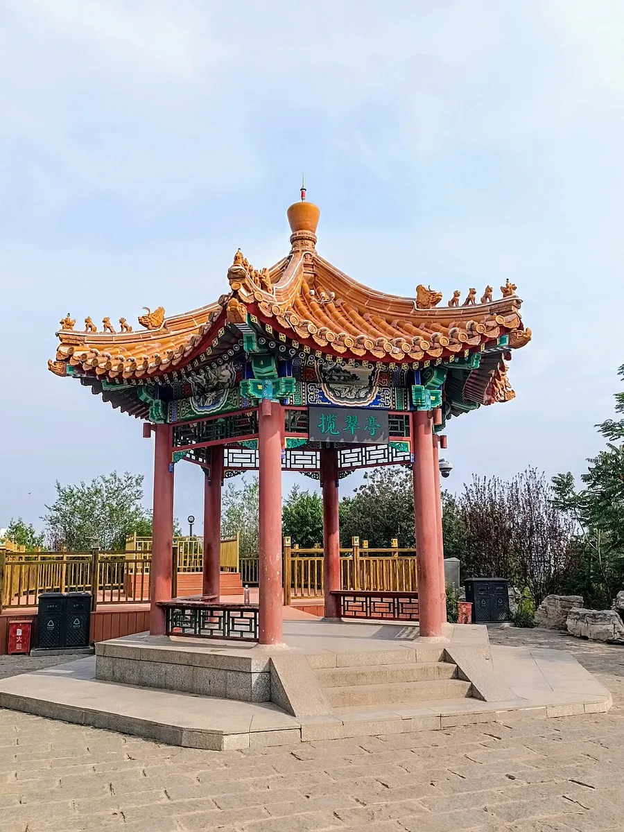Lancui Pavilion on the summit of Nancuiping Park in Tianjin. Photographed on 8 July 2024.