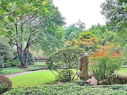 E'ling Park · 鹅岭公园