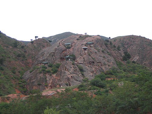 Mt. Xumishan Grottoes Scenic Spot · 须弥山石窟