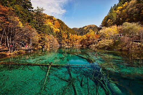 Jiuzhaigou Natural Reserve · 九寨沟
