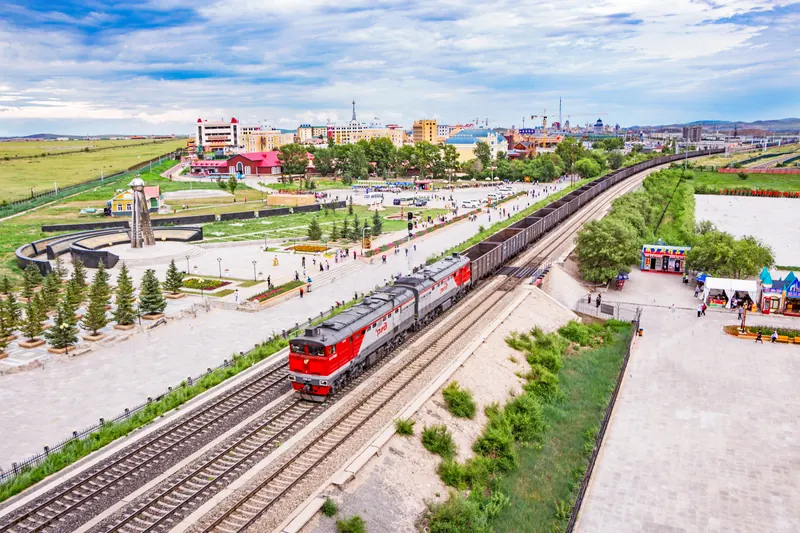 Manzhouli Guomen Scenic Area · 满洲里国门景区