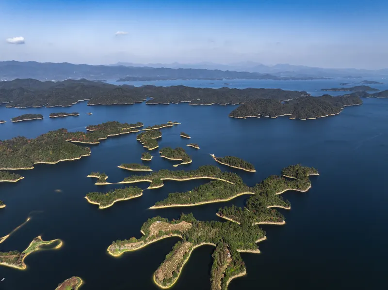 Qiandao Lake · 千岛湖
