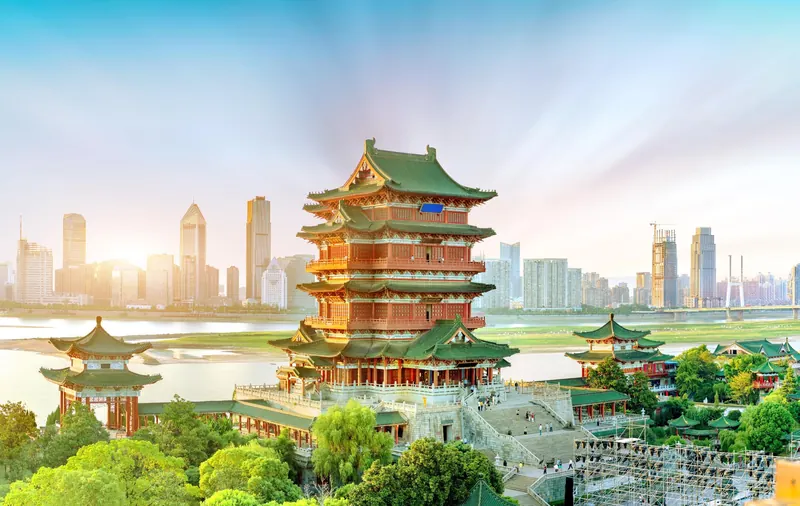 Tengwang Pavilion Tourist Area · 滕王阁旅游区