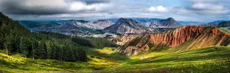 Zhuoer Mountain Scenic Area · 卓尔山