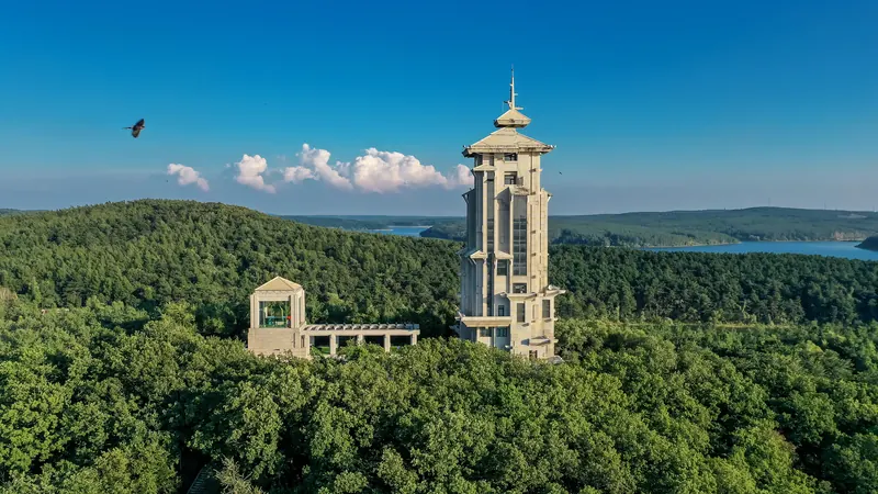 Jingyue Lake · 净月潭