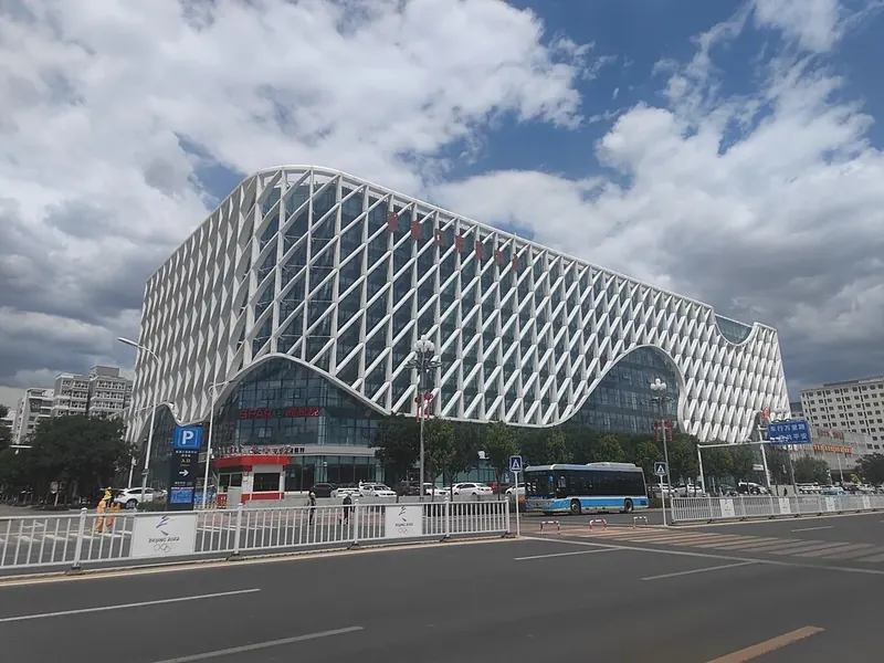 The civic center building in Zhangjiakou (张家口市民中心), photographed in June 2023.