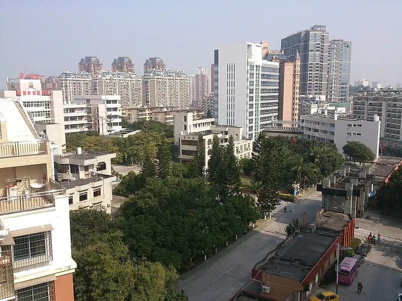Buildings on and around Putian University's Xueyuan campus (莆田学院学园校区), photographed in December 2013.