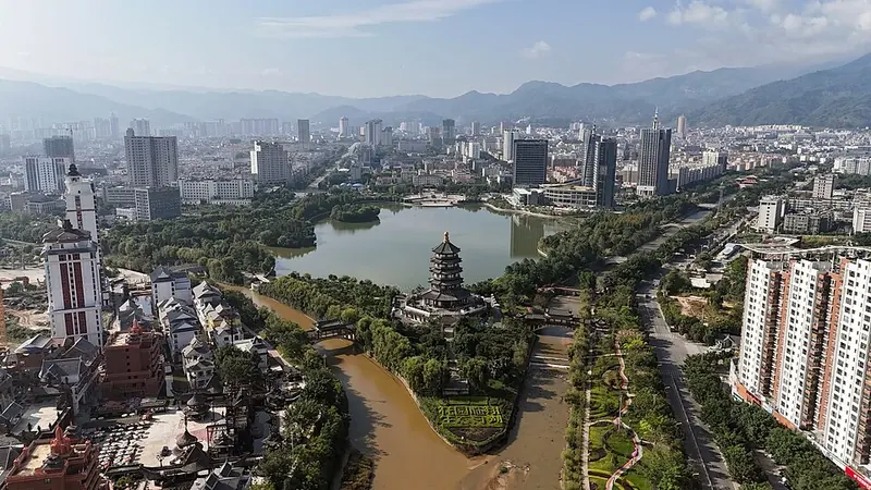 An aerial view of Lincang's urban area (临沧), photographed in October 2024.
