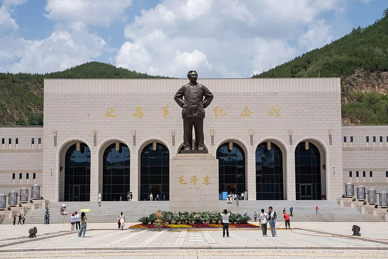 Facade and plaza of the Yan’an Revolutionary Memorial Hall.
