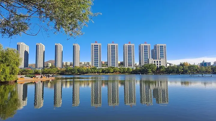 Civic Square and its lakeside buildings in Shuangyashan, Heilongjiang.