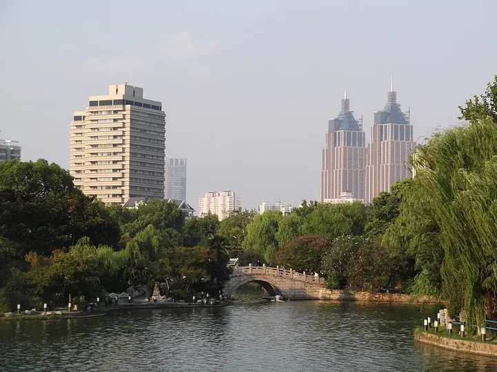 The lake at Changfeng Park in Putuo District, Shanghai.