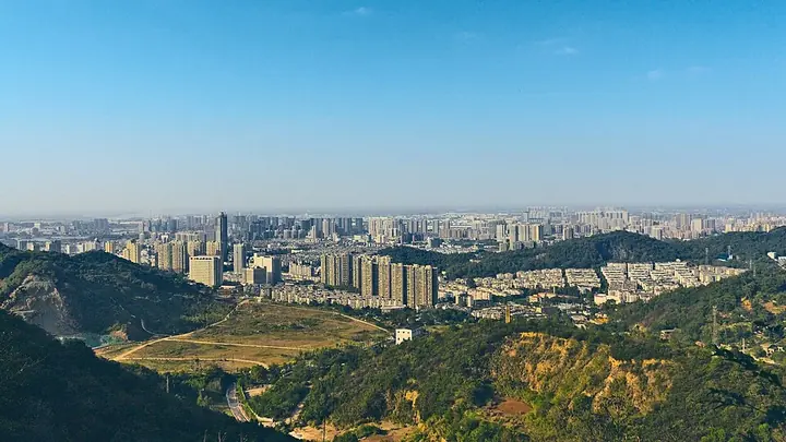 An elevated view across urban neighbourhoods in Tongling.