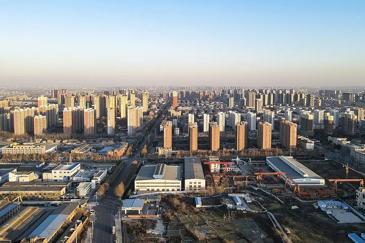 An elevated view of Shangjie District, Zhengzhou.