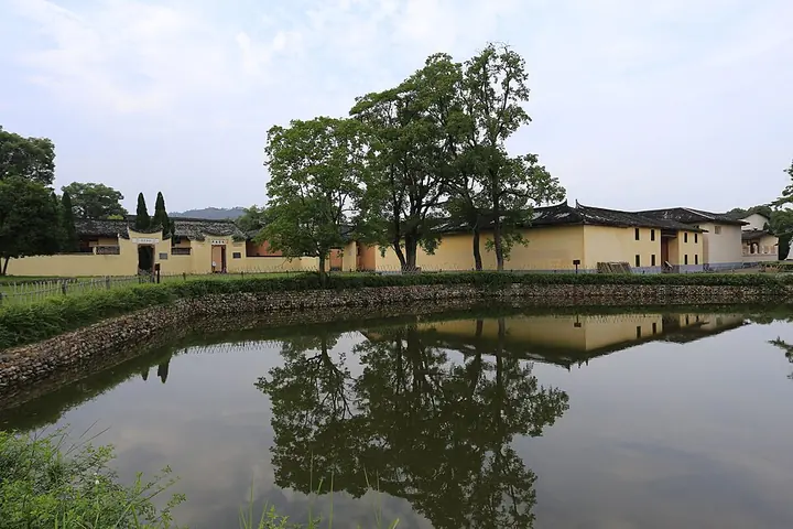 Historic buildings at Shazhouba in Ruijin, photographed in 2014 · 瑞金沙洲坝