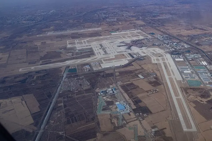 The terminal and runways of Beijing Daxing International Airport, viewed from the air. Photo: 2023-02-20 10:57:50.