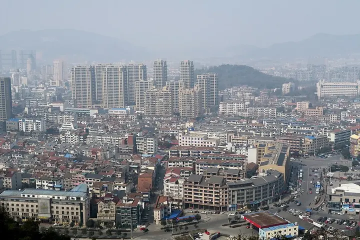 Central Lin'an seen from Gongchen Hill in Lin'an District, Hangzhou. Photo: 2015-02-14 12:12:30.