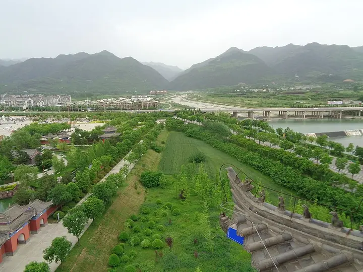 The landscaped grounds and Tianyu River valley seen from Zhaogongming Temple in Zhouzhi County, Xian. Photo: 2018-04-30 13:41:54.